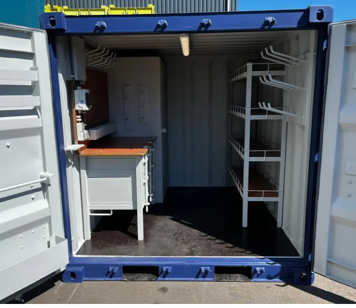 8ft workshop container - Image 3
